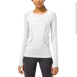 Lululemon swiftly tech long sleeve size 8